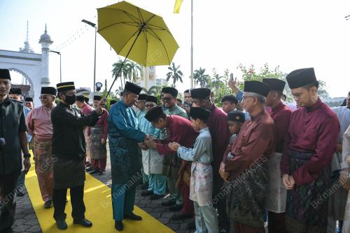SULTAN SALLEHUDDIN IBNI ALMARHUM SULTAN BADLISHAH