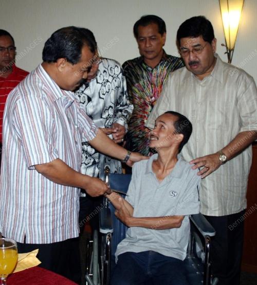 JAMIL KHIR BAHAROM