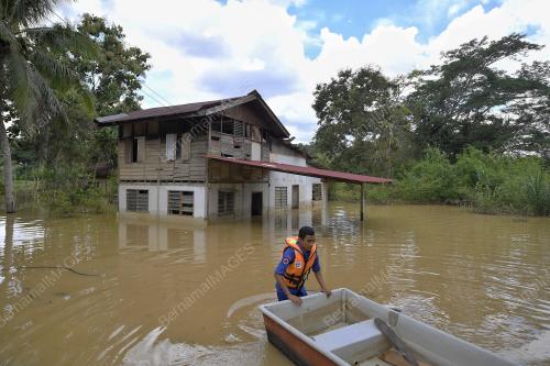 KD02-091018-BANJIR_09102018