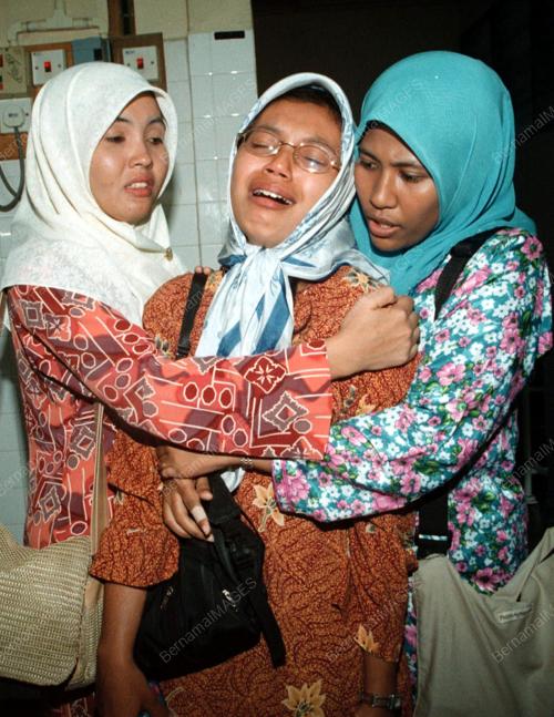 KD02-31_10_00_TERHARU_14012016