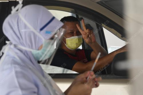 VAKSIN PANDU LALU DAERAH PADANG TERAP