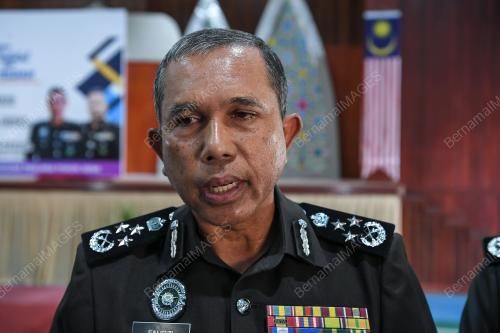 AHMAD FAUDZI AWANG