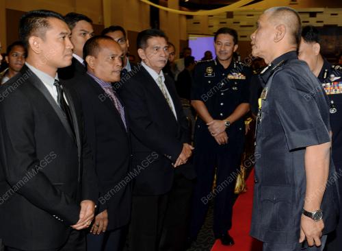 KD02_02032015_PERSIDANGAN