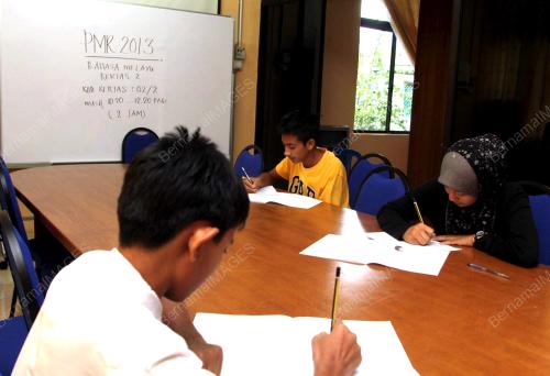 KD02_02102013_PMR_KERACUNAN