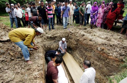 KD02_02122013_JENAZAH