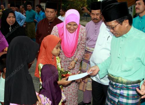KD02_03082012_SHAFIE_SUMBANGAN