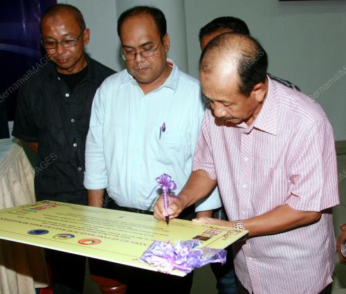 KD02_03102012_MBAS_MEDIA