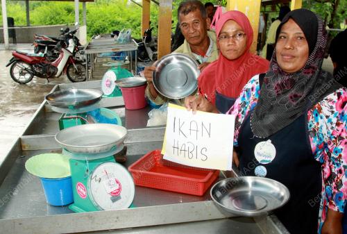 KD02_04012013_IKAN_HABIS