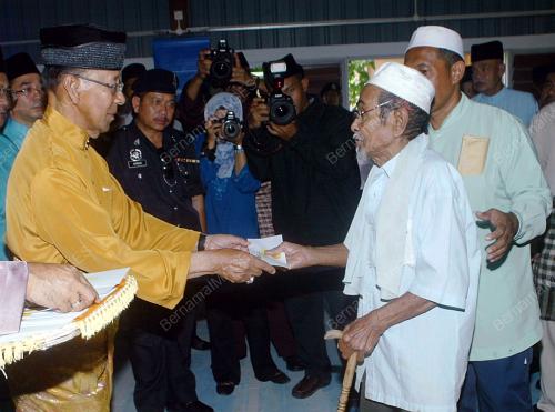 SULTAN ABDUL HALIM MU'ADZAM SHAH