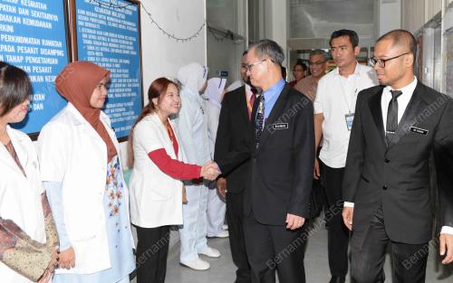 KD02_04102019_HOSPITAL_BN201910033147