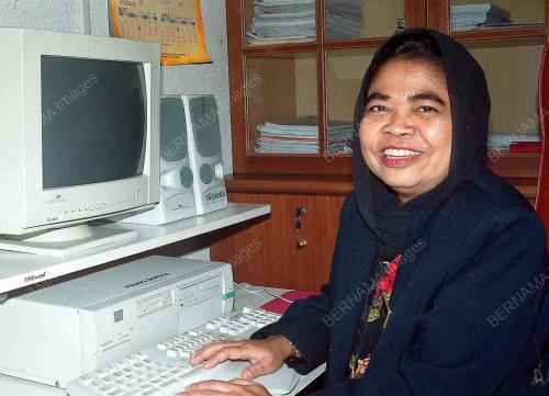 KD02_05022016_ROSNAH-TRANSPLANT