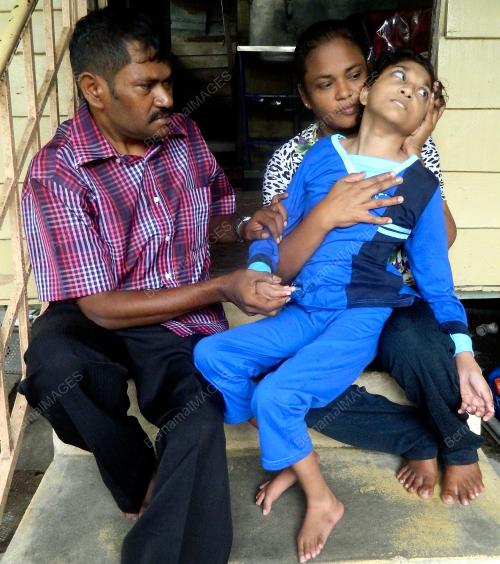 KD02_05062015_SAKIT_BANTUAN