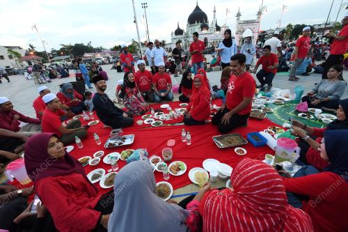 KD02_05062018_IFTAR_BN201806040027
