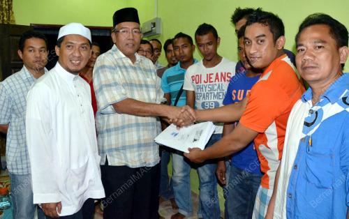KD02_05122002_MAHDZIR_PAS