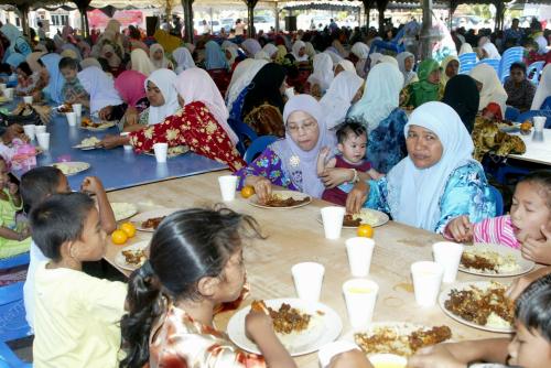 KENDURI RAKYAT