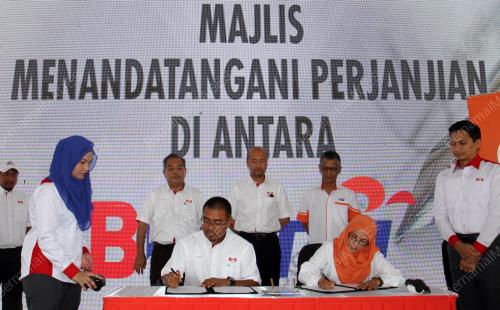 KD02_06062015_MUKHRIZ_BDB