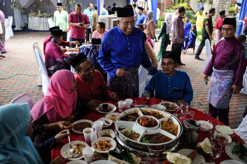 KD02_06072017_RAYA