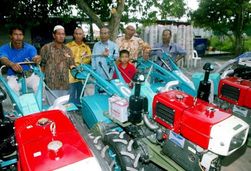 JENTERA PEMBAJAK SAWAH