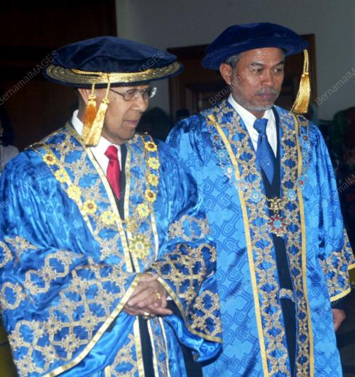 TUANKU ABDUL HALIM MU'ADZAM SHAH