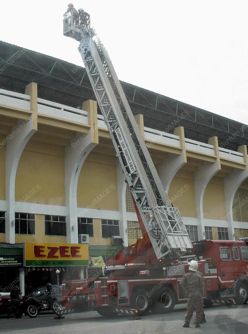 BOMBA DAN PENYELAMAT