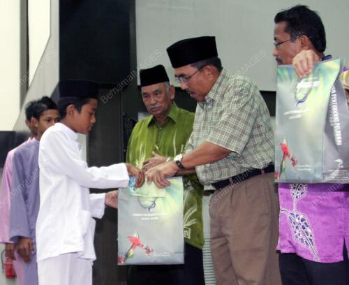 MOHD JOHARI BAHAROM