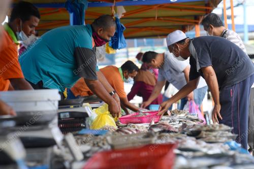 LEMBAGA PEMASARAN PERTANIAN PERSEKUTUAN (FAMA)