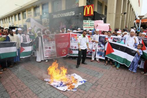 KD02_08082014_BOIKOT