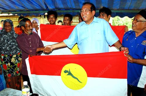 DATUK SERI MAHDZIR KHALID