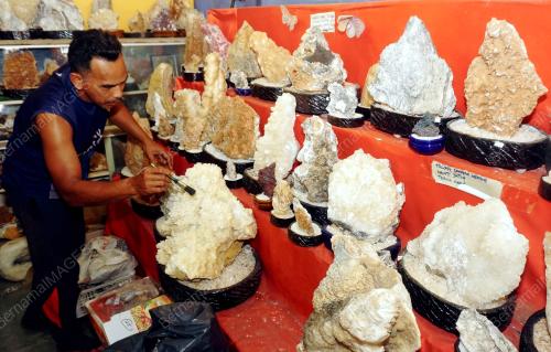 KRISTAL GUNUNG KERIANG