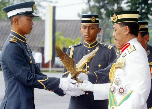 TENGKU ABDULLAH SULTAN AHMAD SHAH