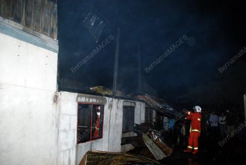 RUMAH TERBAKAR