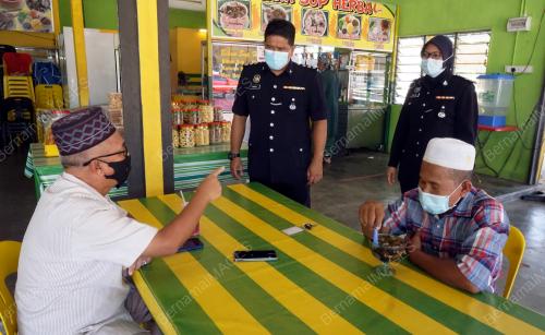 PEMATUHAN SOP KEDAI MAKAN
