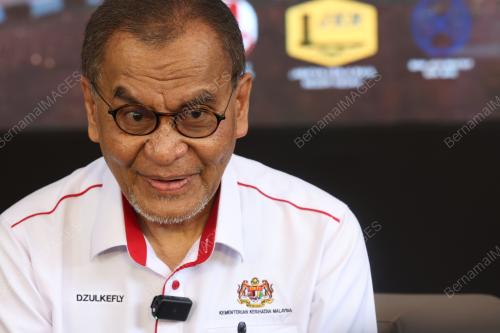 DATUK SERI DR DZULKEGLY AHMAD