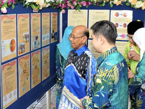 KD02_10102013_AGONG