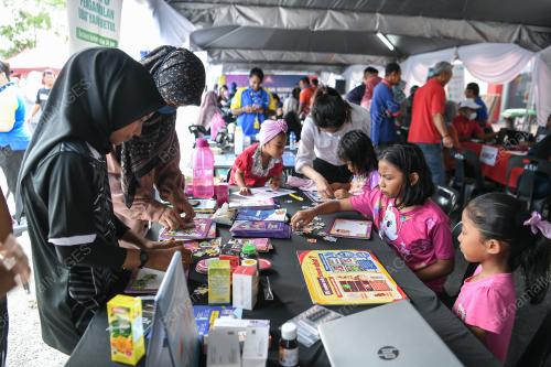 SURUHANJAYA KOMUNIKASI DAN MULTIMEDIA MALAYSIA