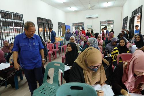 DATUK SERI JAMIL KHIR BAHAROM