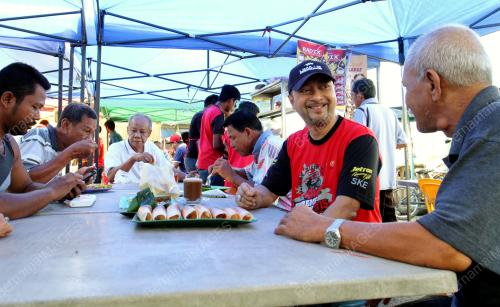 KD02_12062015_MUKHRIZ