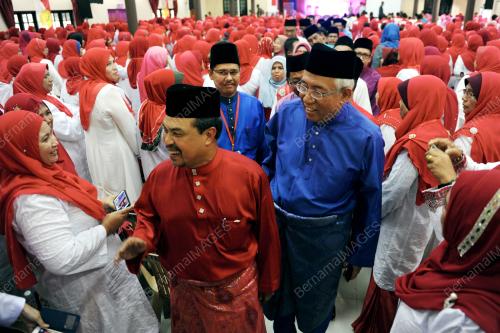 KD02_12082016_UMNO