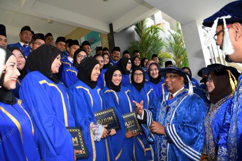 KD02_13012018_UUM_DPLOMA_BN201801115763