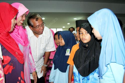 MAHZIR KHALID