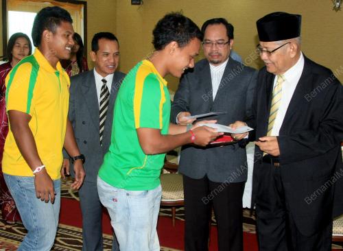 KD02_13062012_SUKMA