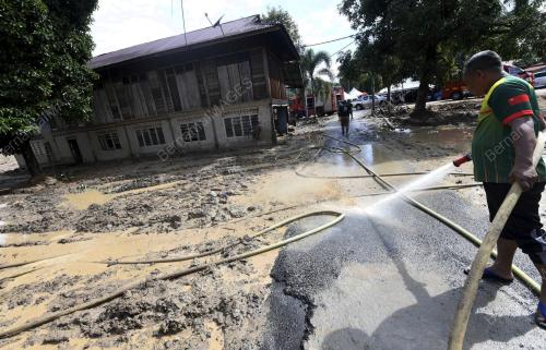 BANJIR DI BALING