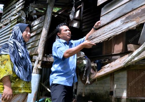 KD02_14032012_RUMAH_UZUR