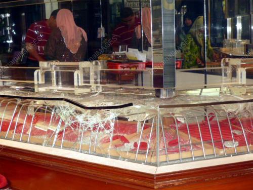 ROMPAKAN KEDAI EMAS