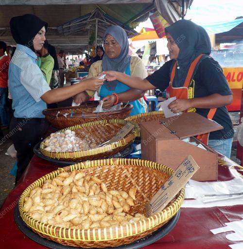KUIH 10 BIJI RM1