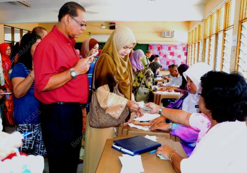 KD02_15012013_SEKOLAH_BANTUAN