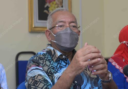 DATUK SERI MAHDZIR KHALID