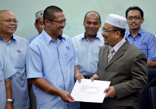 DATUK IR PAHROLRAZI MOHD ZAWAI