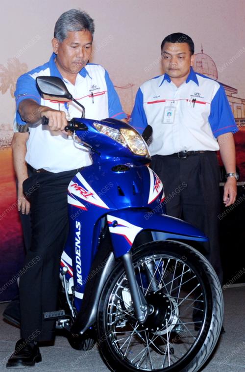 ABDUL HALIM ISMAIL