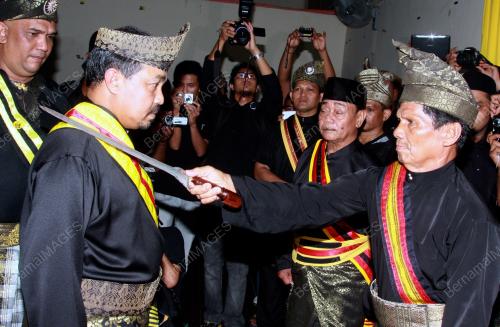 KD02_15122012_JAMIL_GAYONG2